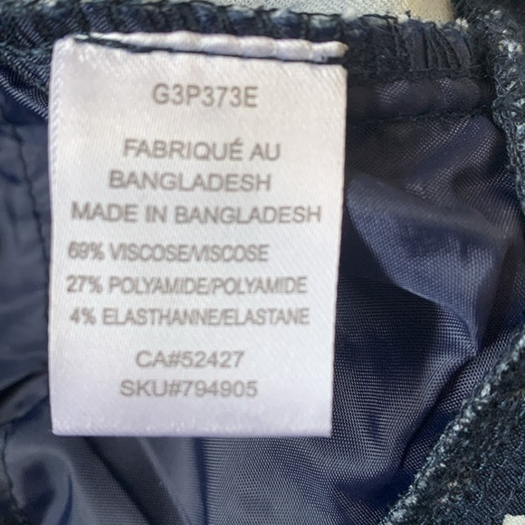 Navy/white pull on stretch cropped pants EUC - Picture 5 of 5